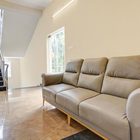 Gypsy Hotel Cusat Kochi Екстериор снимка